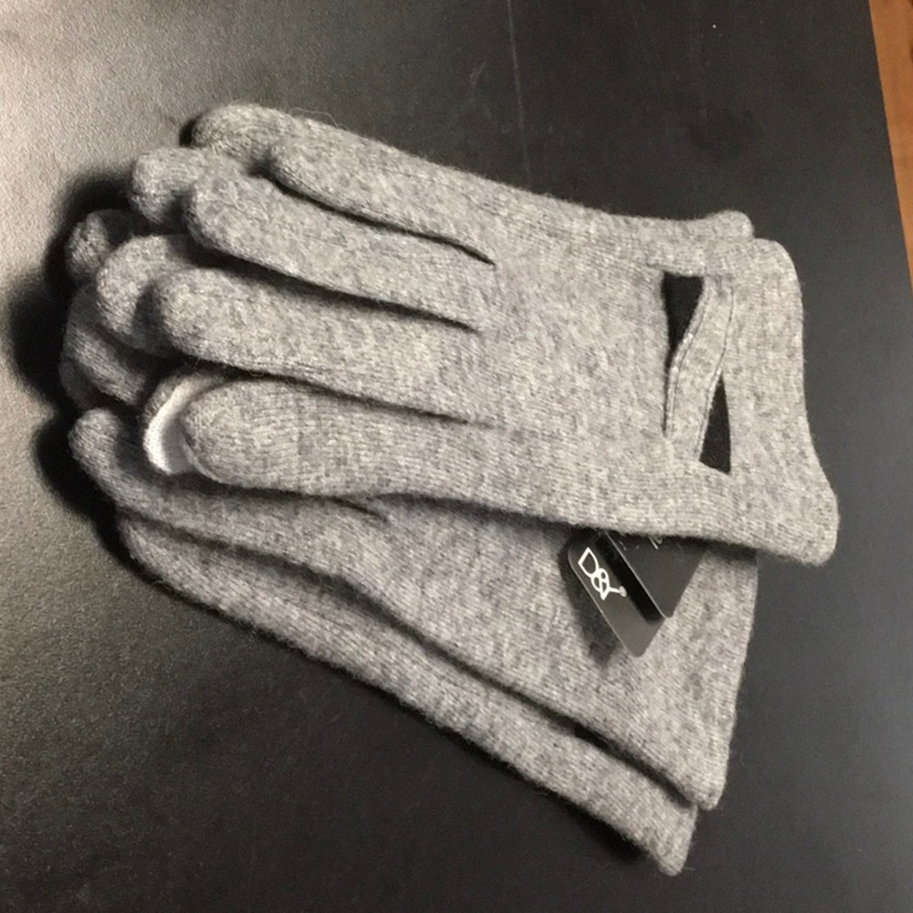 NWT David and Young 100% wool gloves